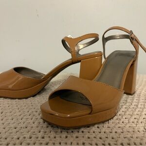 Worthington Tan Patent Block Heel Sandals